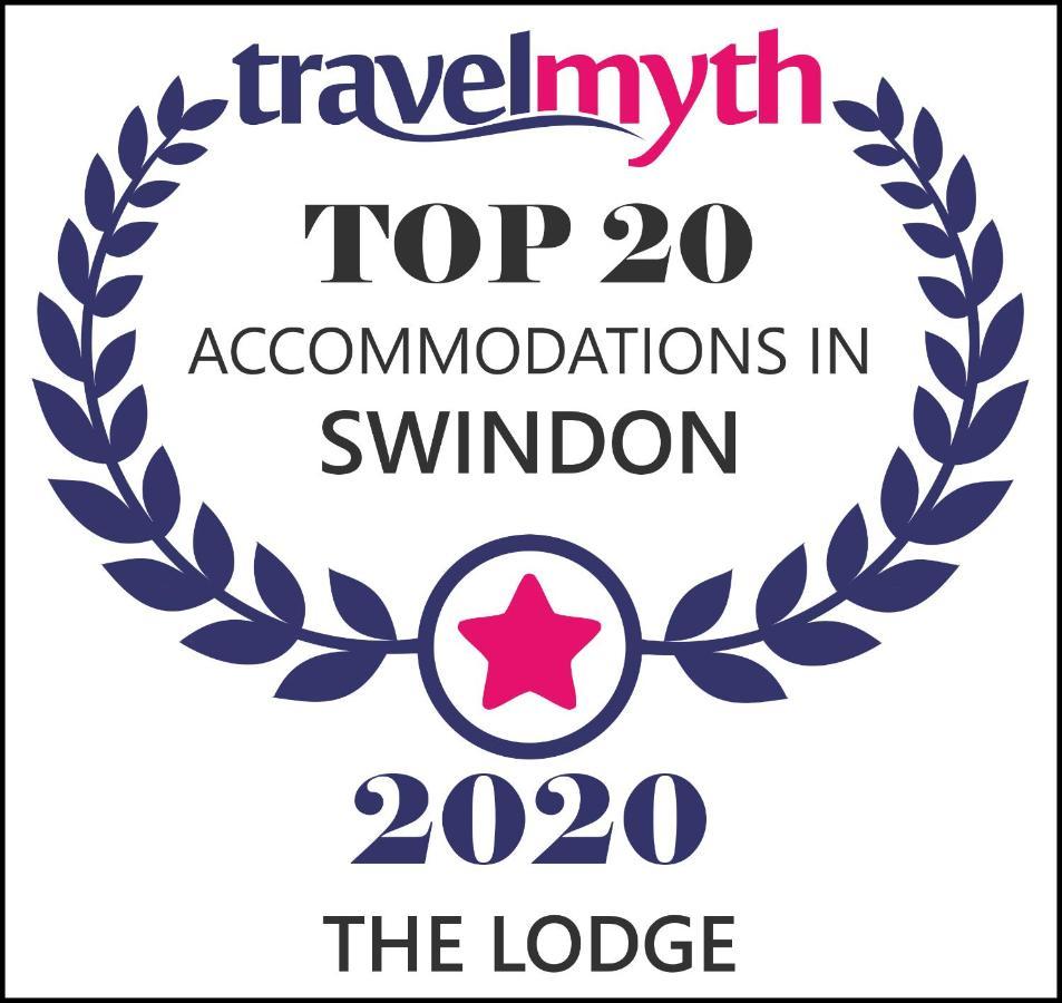 The Lodge Swindon Exteriér fotografie